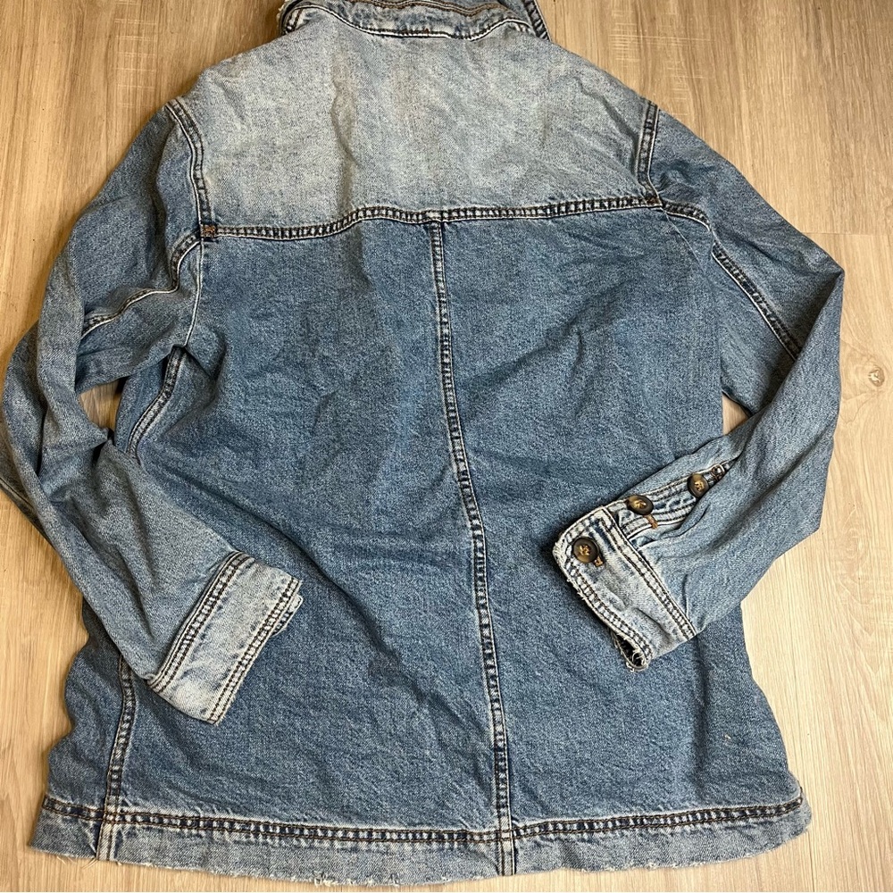 Free People Distressed‎ Woman’s Denim Jean Jacket Sz Medium - Picture 2 of 7